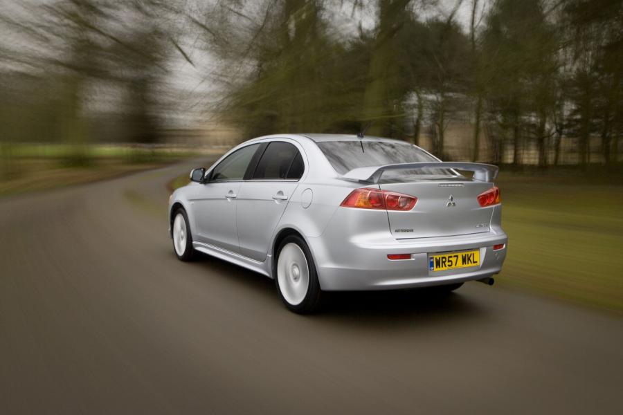  Mitsubishi Lancer 2007 года  (фото 22 из 104)